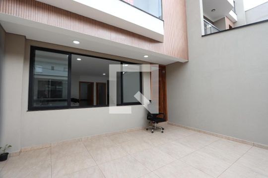 Garagem de casa à venda com 3 quartos, 155m² em Vila Carrão, São Paulo