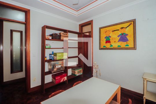 Suíte 2 de casa para alugar com 5 quartos, 360m² em Três Figueiras, Porto Alegre