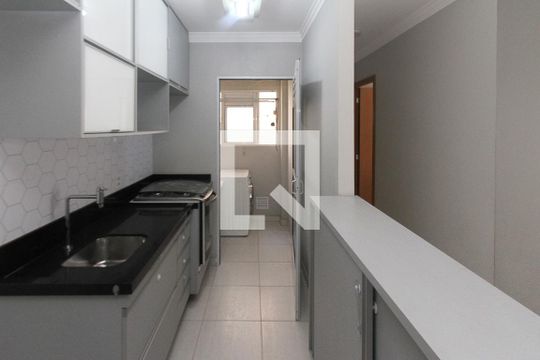 Cozinha de apartamento à venda com 2 quartos, 47m² em Jardim São Cristóvão, São Paulo