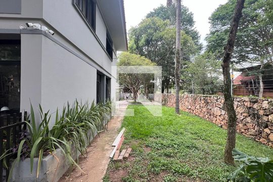 Área comum de casa à venda com 5 quartos, 520m² em Alto de Pinheiros, São Paulo