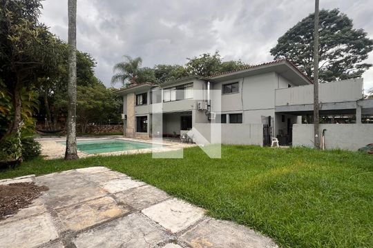 Área comum de casa à venda com 5 quartos, 520m² em Alto de Pinheiros, São Paulo