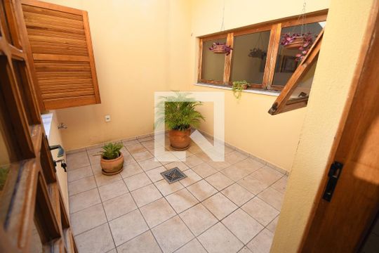 Sala - Jardim de Inverno de casa à venda com 3 quartos, 300m² em Loteamento Parque das Hortências (sousas), Campinas