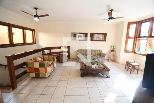 Casa à venda com 3 quartos, 300m² em Loteamento Parque das Hortências (sousas), Campinas