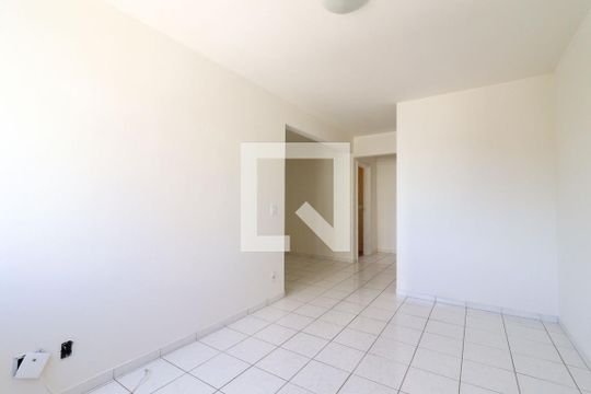 Sala de apartamento para alugar com 2 quartos, 72m² em Vila Itapura, Campinas