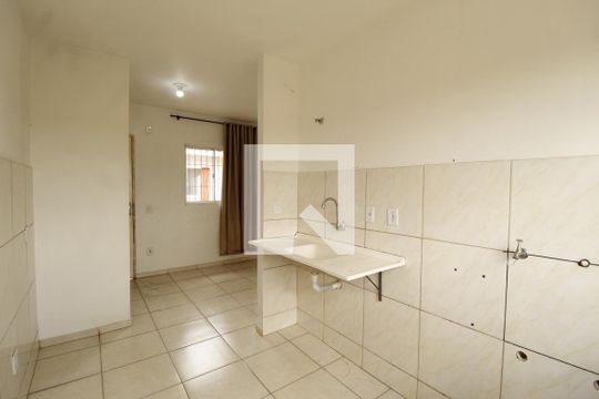 Cozinha de apartamento para alugar com 2 quartos, 42m² em Maria Regina, Alvorada