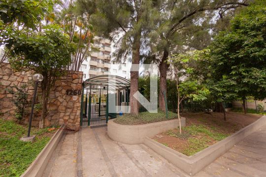 Fachada de apartamento à venda com 2 quartos, 147m² em Vila Sofia, São Paulo