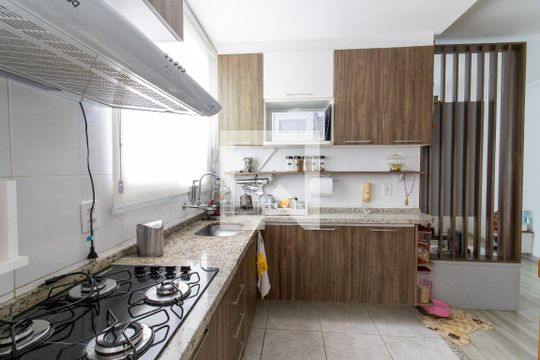 Cozinha de apartamento para alugar com 2 quartos, 66m² em Ponte Preta, Campinas