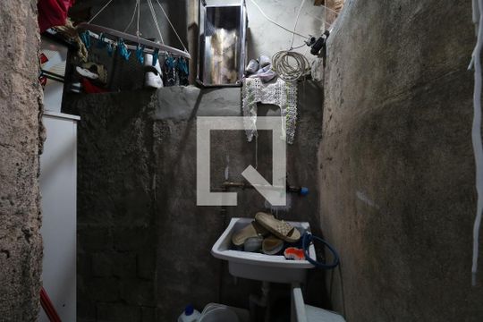 Área de Serviço de casa para alugar com 1 quarto, 35m² em Parque João Ramalho, Santo André