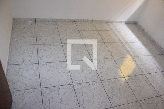 Quarto de casa para alugar com 1 quarto, 26m² em Vila Alzira, Guarulhos