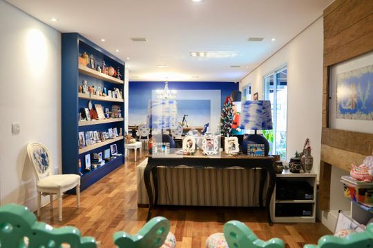 Sala de casa para alugar com 3 quartos, 450m² em Indianópolis, São Paulo