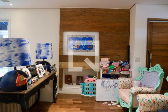 Sala de casa para alugar com 3 quartos, 450m² em Indianópolis, São Paulo