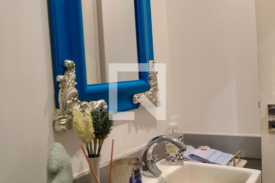 Lavabo de casa para alugar com 3 quartos, 450m² em Indianópolis, São Paulo