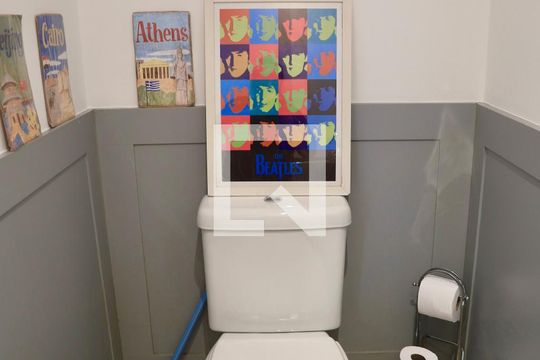 Lavabo de casa para alugar com 3 quartos, 450m² em Indianópolis, São Paulo