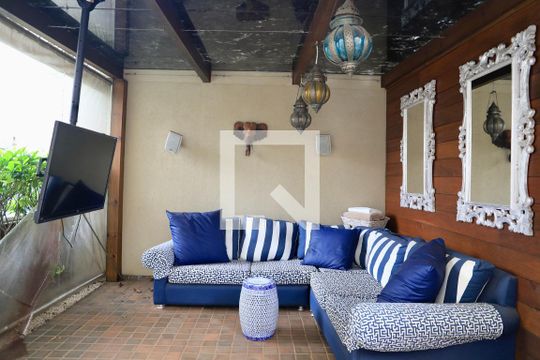Sala de TV Externa de casa para alugar com 3 quartos, 450m² em Indianópolis, São Paulo