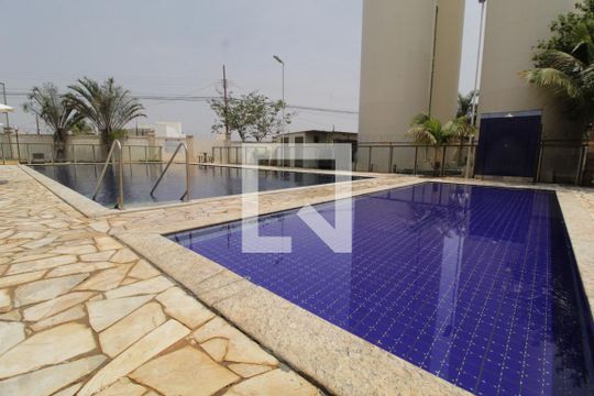 Área comum - Piscina de apartamento para alugar com 2 quartos, 45m² em Shopping Park, Uberlândia