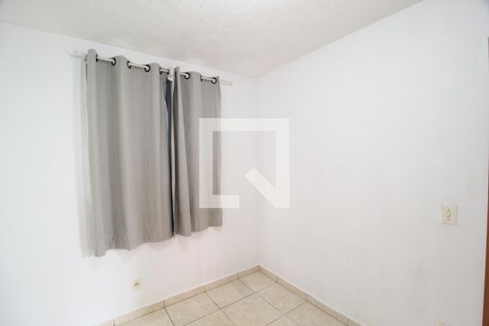 Quarto 1 de apartamento para alugar com 2 quartos, 45m² em Shopping Park, Uberlândia