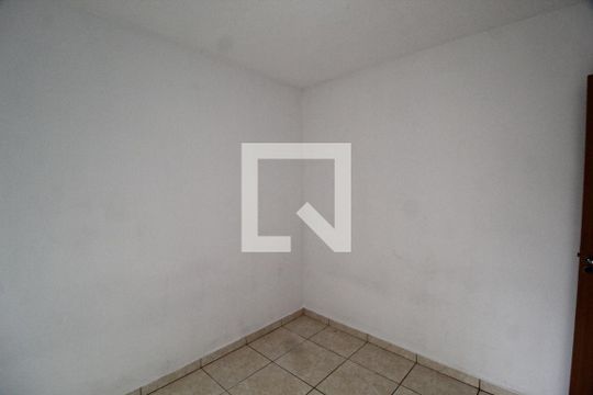 Quarto 2 de apartamento para alugar com 2 quartos, 45m² em Shopping Park, Uberlândia