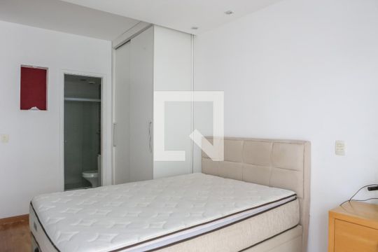 Suíte de apartamento para alugar com 1 quarto, 42m² em Barra Funda, São Paulo