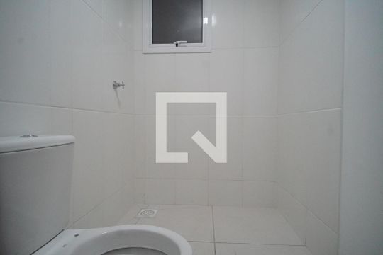 Banheiro de apartamento para alugar com 2 quartos, 49m² em Santo Afonso, Novo Hamburgo