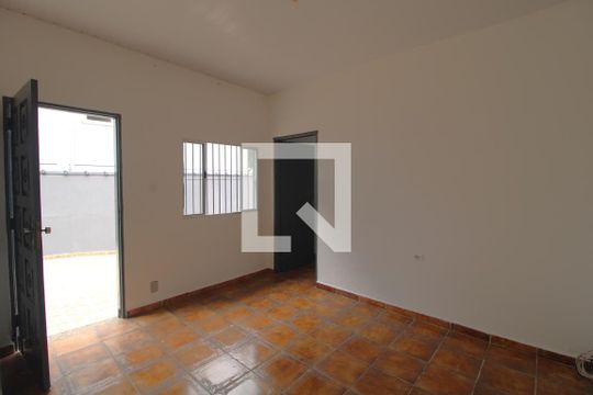 Casa à venda com 2 quartos, 240m² em Jardim Ubirajara, São Paulo