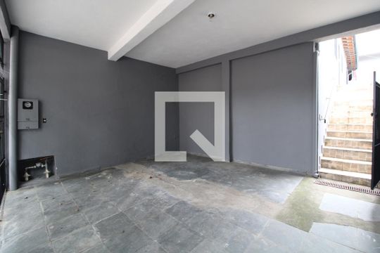 Garagem de casa à venda com 2 quartos, 240m² em Jardim Ubirajara, São Paulo