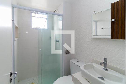 Banheiro de apartamento para alugar com 2 quartos, 45m² em Vila Califórnia, São Paulo