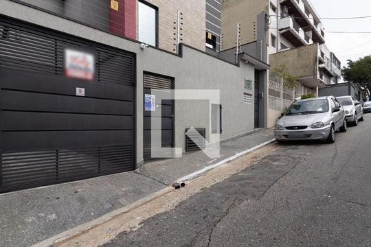 Fachada e plaquinha de apartamento à venda com 2 quartos, 45m² em Jardim Maringá, São Paulo