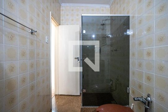 Banheiro de apartamento para alugar com 3 quartos, 85m² em Maracanã, Rio de Janeiro