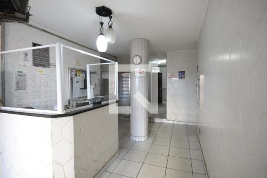 Hall de Entrada de apartamento à venda com 1 quarto, 37m² em Liberdade, São Paulo