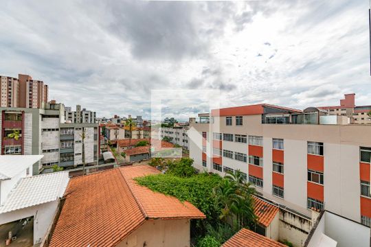 Sala 1 de apartamento à venda com 5 quartos, 242m² em Coração Eucarístico, Belo Horizonte