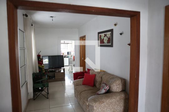 Sala de casa à venda com 2 quartos, 58m² em Sta Cruz Ind, Contagem