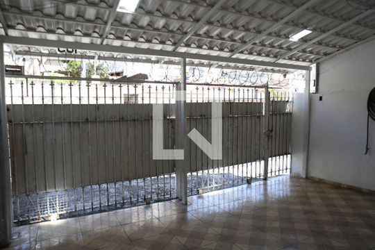 Garagem de casa à venda com 2 quartos, 58m² em Sta Cruz Ind, Contagem