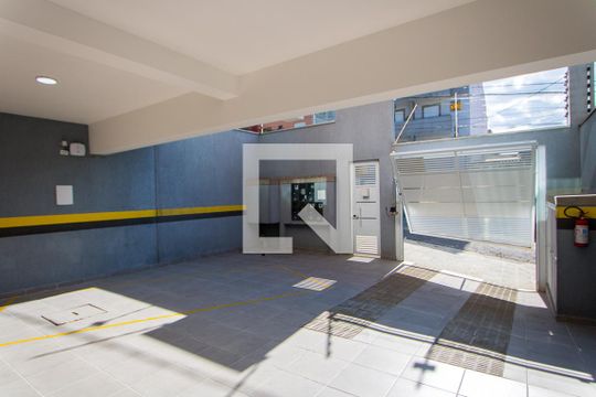 Garagem de apartamento à venda com 2 quartos, 60m² em Vila Alzira, Santo André