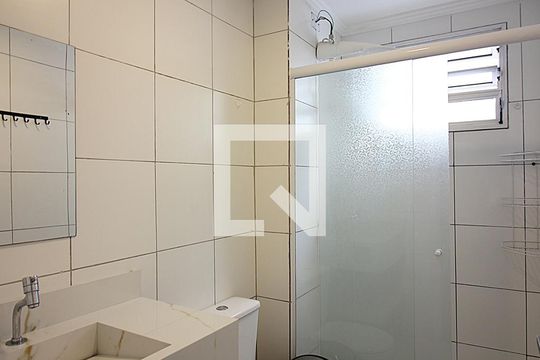 Banheiro Social de apartamento para alugar com 2 quartos, 55m² em Vila Jordanopolis, São Bernardo do Campo