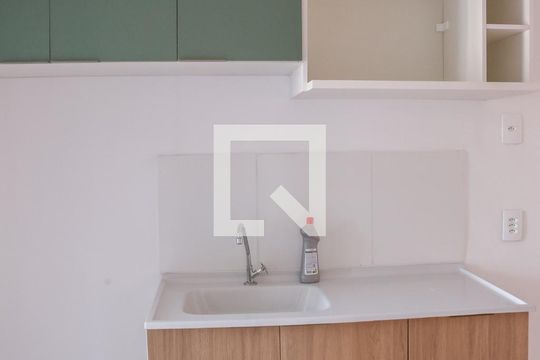 Sala e Cozinha de apartamento à venda com 2 quartos, 36m² em Lapa, São Paulo