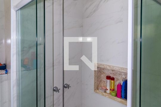Banheiro de apartamento para alugar com 2 quartos, 44m² em Vila Independencia, São Paulo