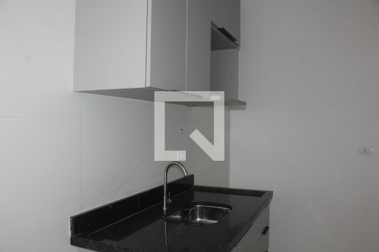 Cozinha de apartamento para alugar com 1 quarto, 39m² em Vila Dom Pedro Ii, São Paulo