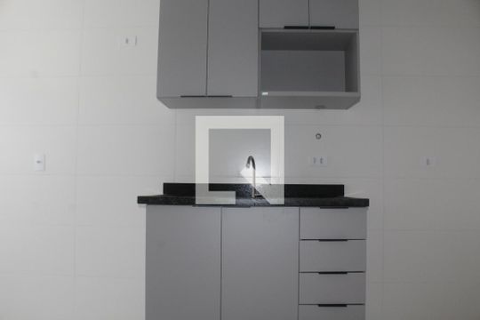 Cozinha de apartamento para alugar com 1 quarto, 39m² em Vila Dom Pedro Ii, São Paulo