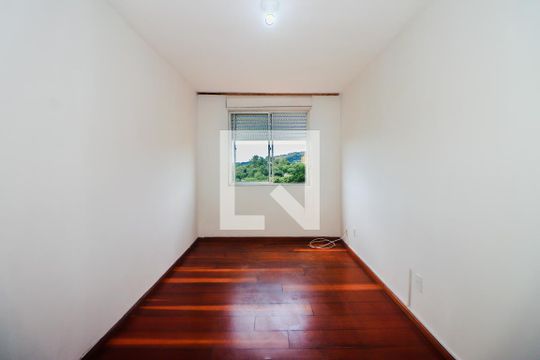 Sala de apartamento à venda com 1 quarto, 56m² em Jardim Itu, Porto Alegre
