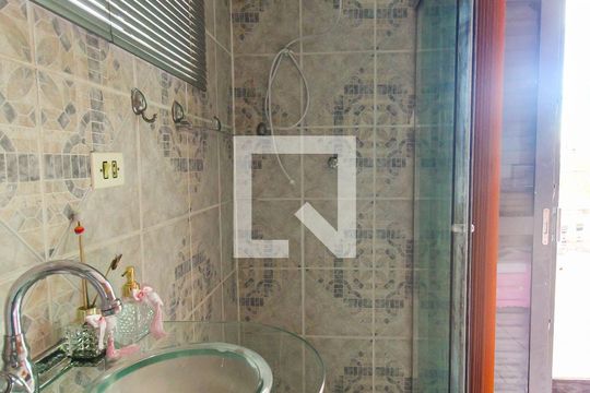 Banheiro da Suíte de casa à venda com 4 quartos, 112m² em Vila Suica, São Paulo