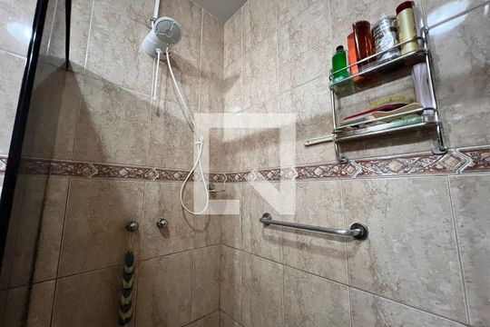 Banheiro Suite 02 de casa de condomínio à venda com 4 quartos, 700m² em Taquara, Rio de Janeiro