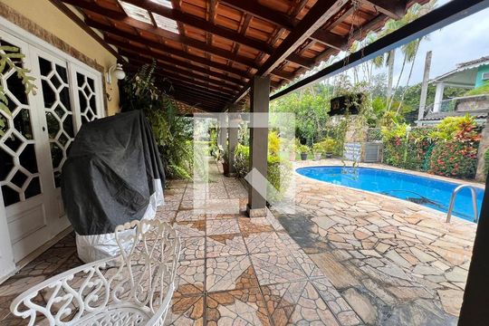 Área comum de casa de condomínio à venda com 4 quartos, 700m² em Taquara, Rio de Janeiro