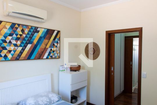 SUITE de casa à venda com 3 quartos, 180m² em Cidade Universitária, Campinas