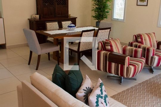 SALA de casa à venda com 3 quartos, 180m² em Cidade Universitária, Campinas