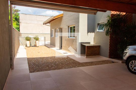 ÁREA EXTERNA LATERAL de casa à venda com 3 quartos, 180m² em Cidade Universitária, Campinas