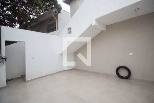 Garagem de casa para alugar com 2 quartos, 129m² em Freguesia do Ó, São Paulo