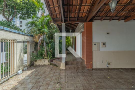 Área comum de casa para alugar com 3 quartos, 360m² em Cidade Nova, Belo Horizonte