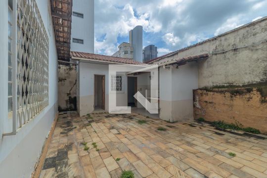 Área comum de casa para alugar com 3 quartos, 360m² em Cidade Nova, Belo Horizonte
