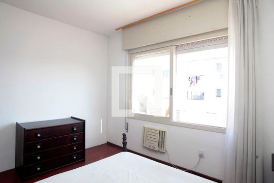 Quarto de apartamento para alugar com 1 quarto, 49m² em São Geraldo, Porto Alegre