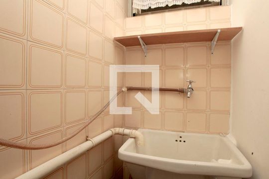 Cozinha + Área de Serviço de apartamento para alugar com 1 quarto, 49m² em São Geraldo, Porto Alegre
